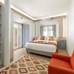 Lagoon & Deluxe Villa