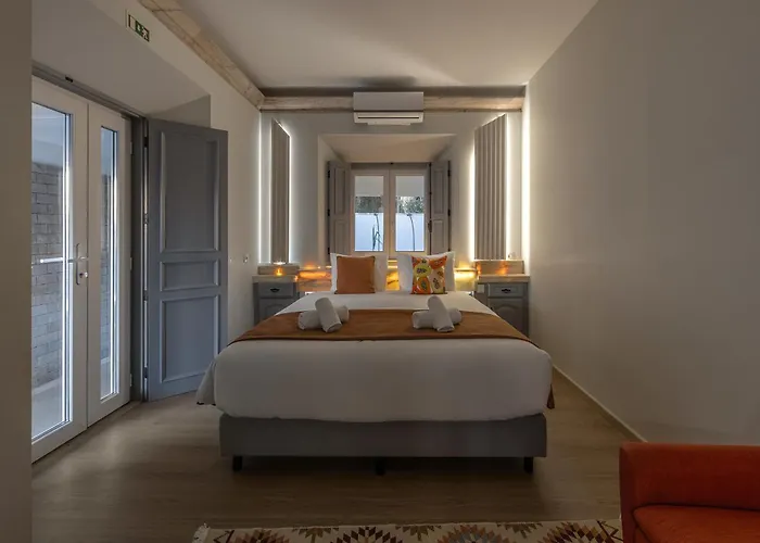 Lagoon & Deluxe Βίλα